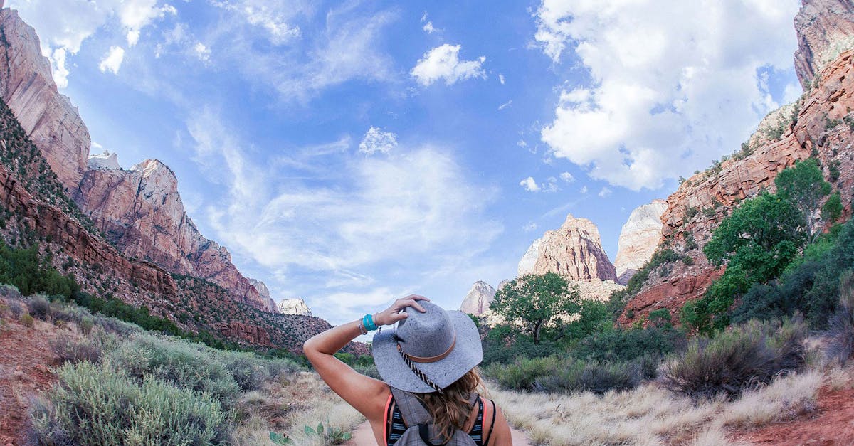 do-i-need-hiking-boots-for-utah-national-parks